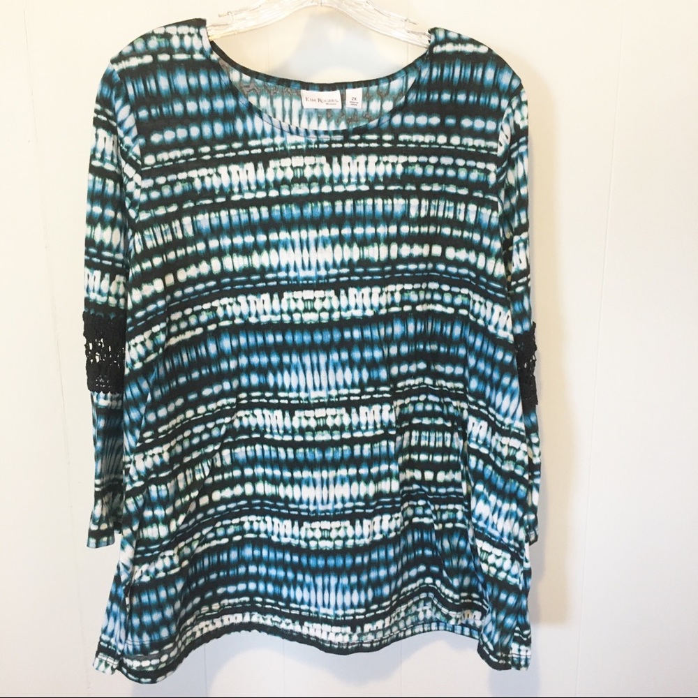 Kim Rogers Woman’s 3/4 Bell Sleeves w Crochet